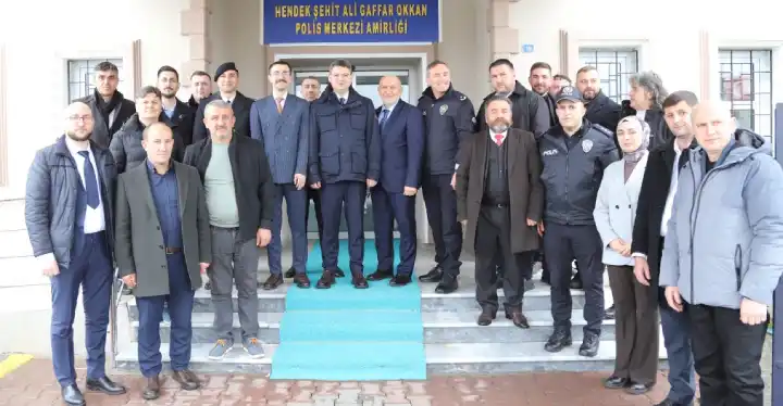 Bayram Sevinci Hendek İlçe Genelinde Paylaşıldı