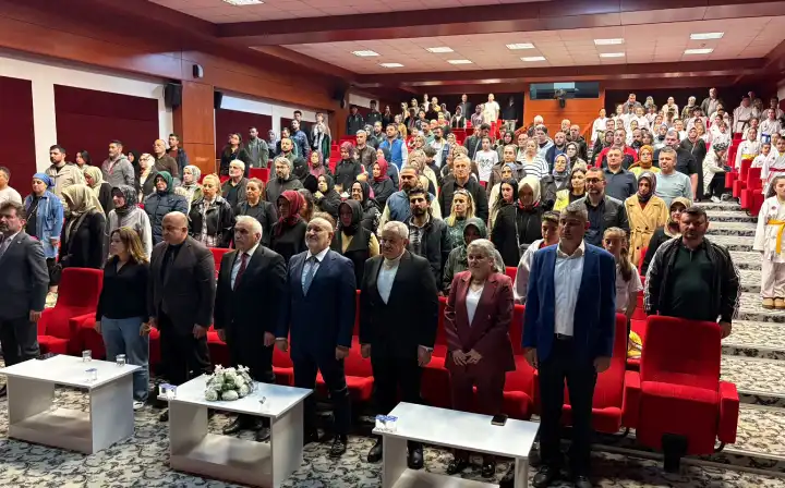 Hendek karate diploma töreni yoğun katılımla gerçekleşti.