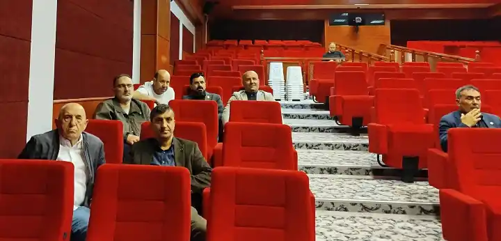 Hendek’te Muhtarlara Yönelik Hizmet İçi Eğitim Programı Düzenlendi