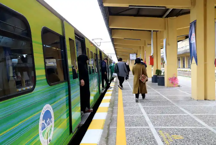 Hendek’e Raylı Ulaşım Geliyor