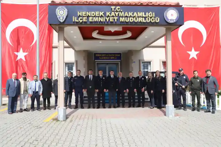 Hendek’te Polis Haftası Törenlerle Kutlandı