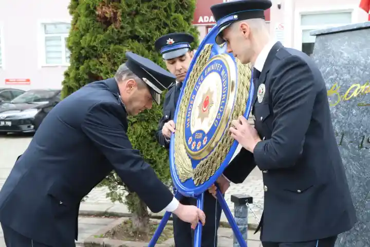 Hendek’te Polis Haftası Törenlerle Kutlandı