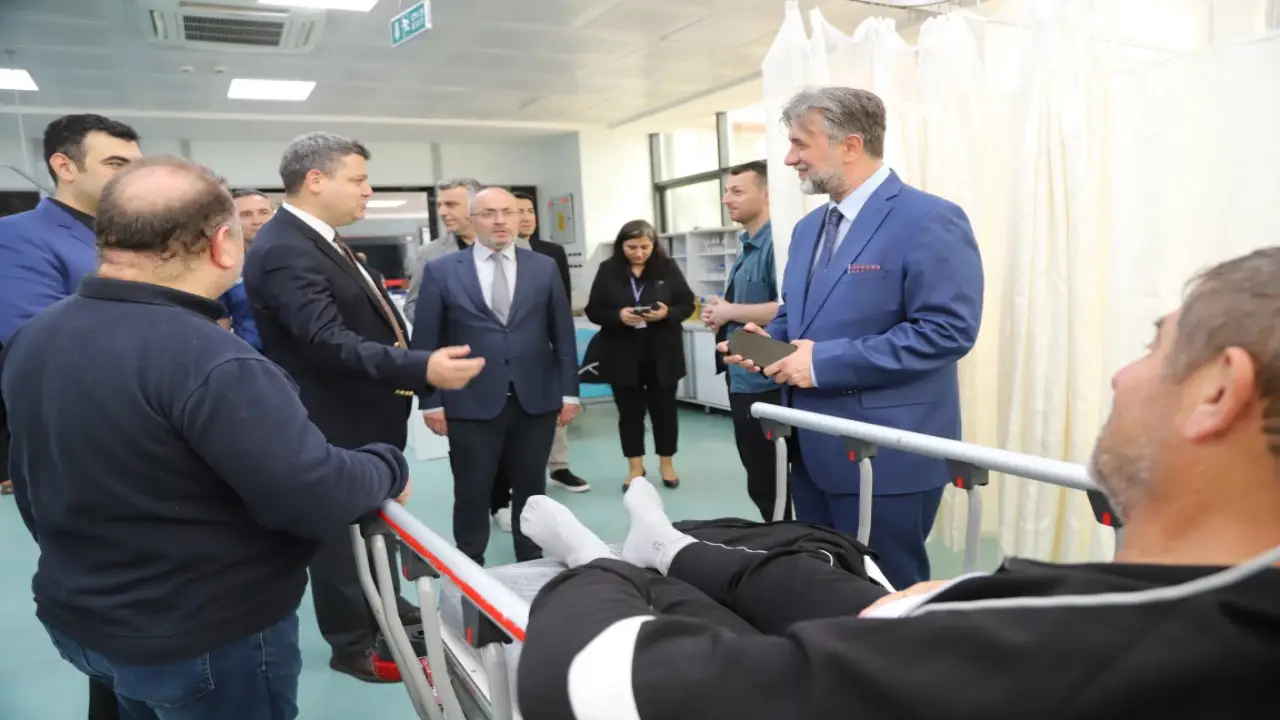 Hendek Devlet Hastanesi Hasta Ve Saglik Calisanlari Bayramlasma