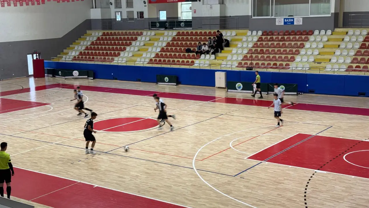 Hendek Yeni Spor Salonu Futsal Musabakalari 2026