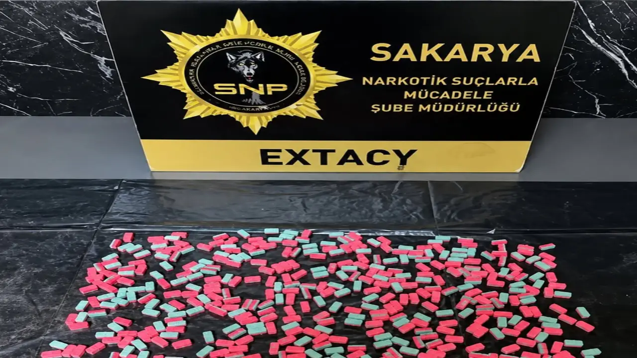 Sakarya Emniyeti Ele Gecirilen Ecstasy Hap