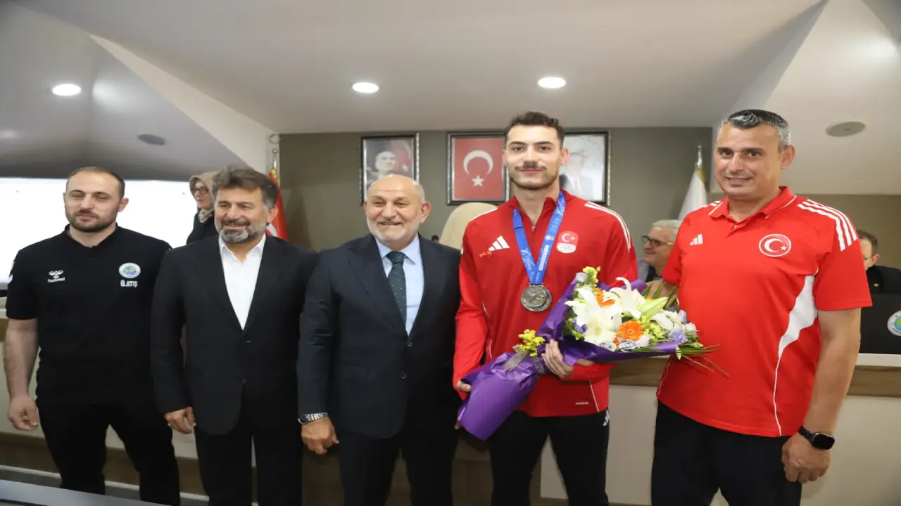 Yusuf Eren Temizel Hendek Belediyesi Odul