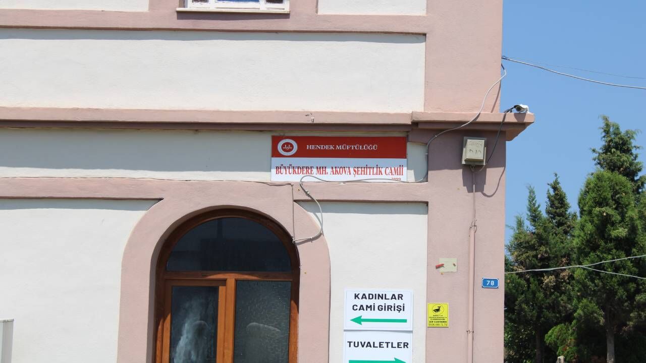 Şehitlik Camii