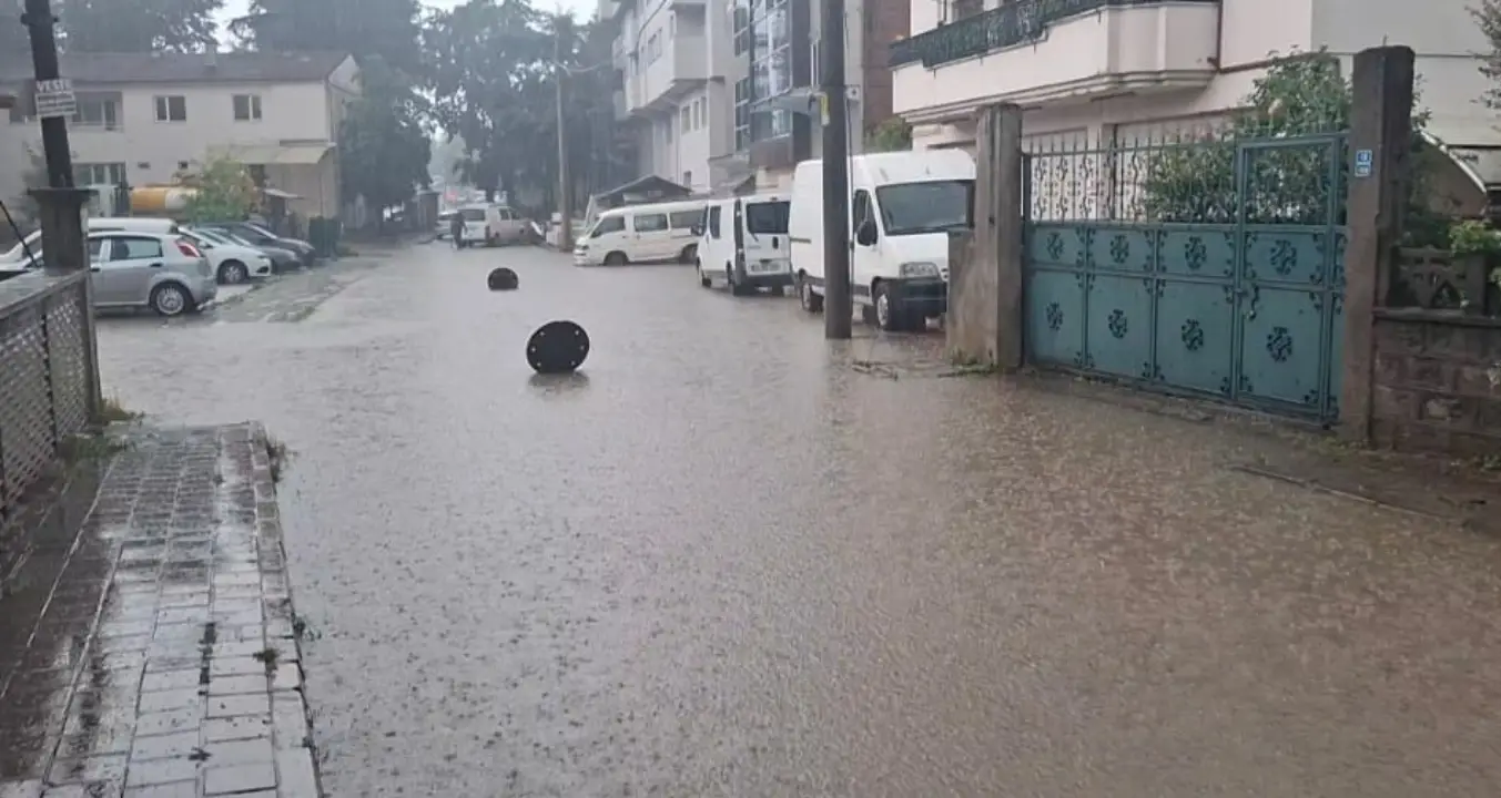 Saski̇ Ve Büyükşehir Belediyesinin Onarımından Önce