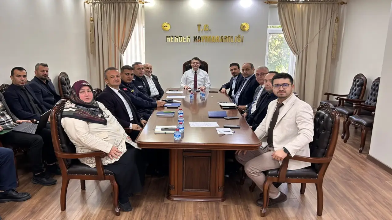 Hendek’te Sporu Yaygınlaştırma Toplantısı Yapıldı